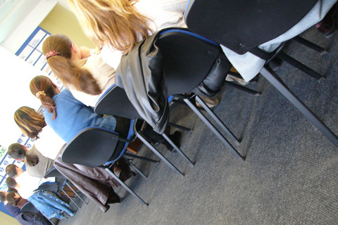 自分を変えたくても自己啓発セミナーには参加したくない